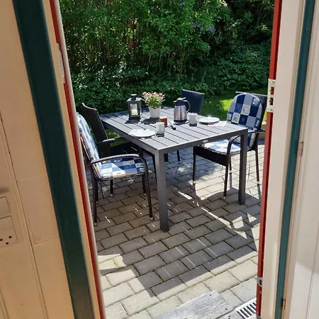 Charming And Cozy House Near Hove Holiday home *