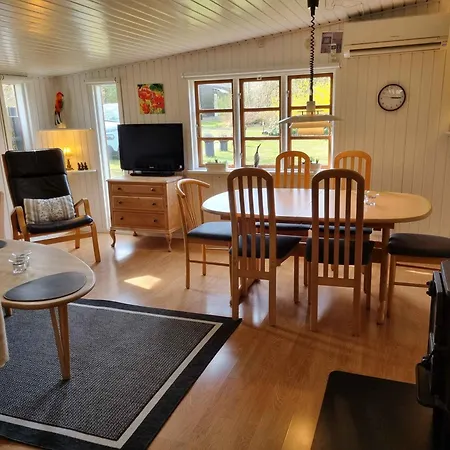 Semesterbostad Charming And Cozy House Near Hove Asnæs