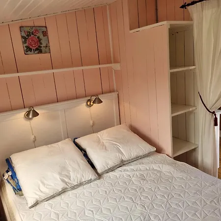 Tatil Evi Charming And Cozy House Near Hove *
